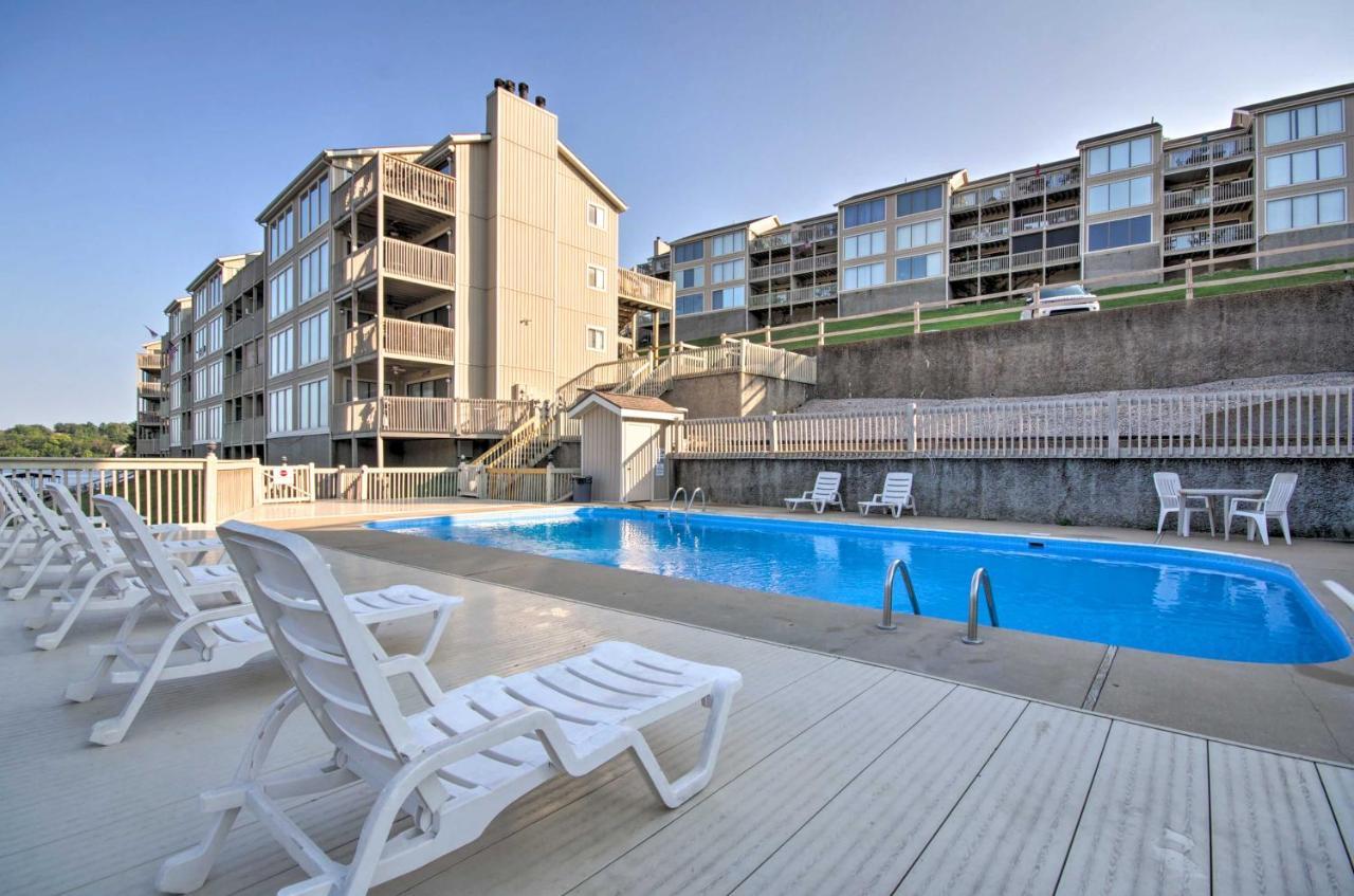 Lakefront Osage Beach Condo With Community Pool Exterior photo