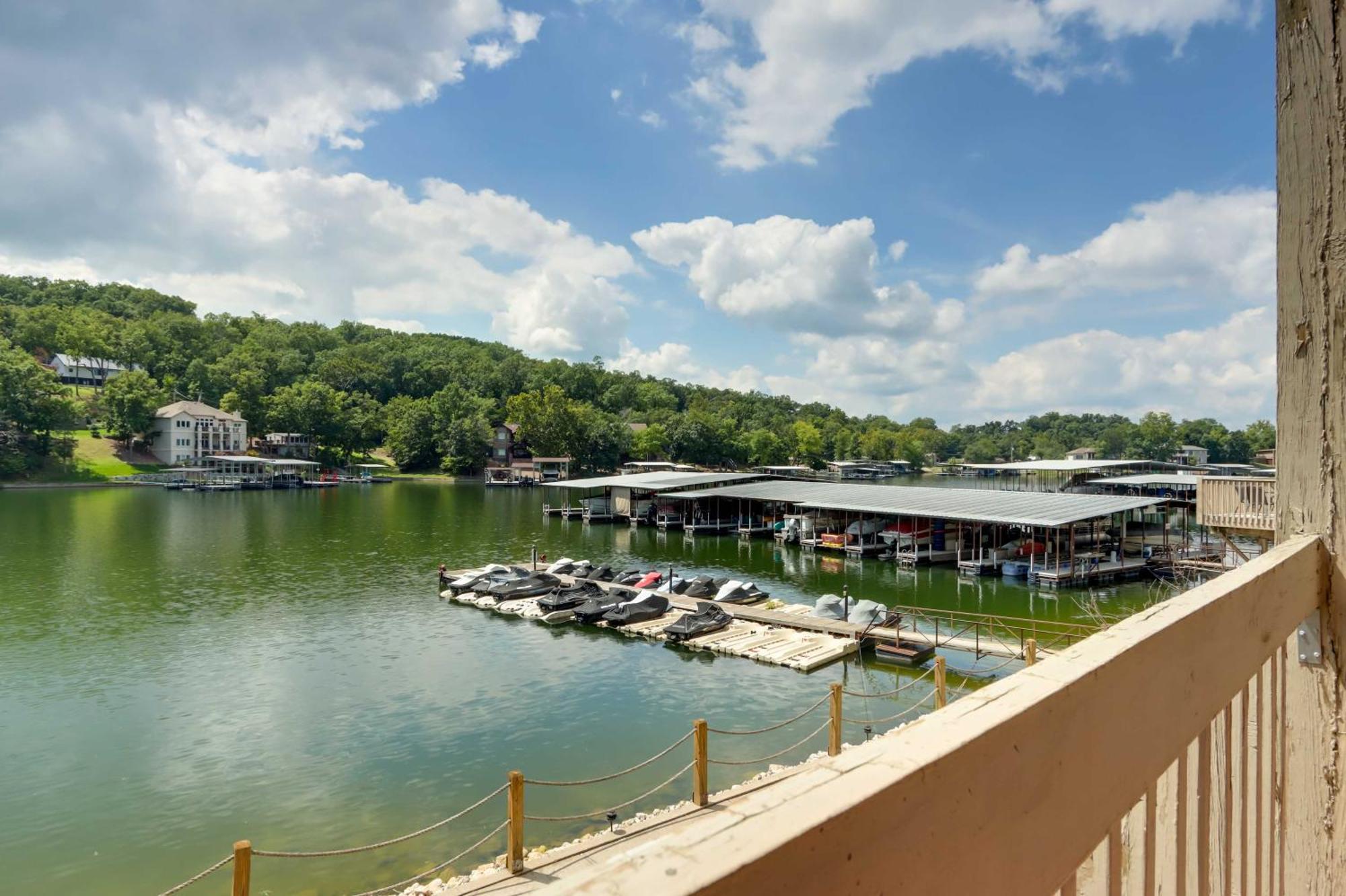 Lakefront Osage Beach Condo With Community Pool Exterior photo